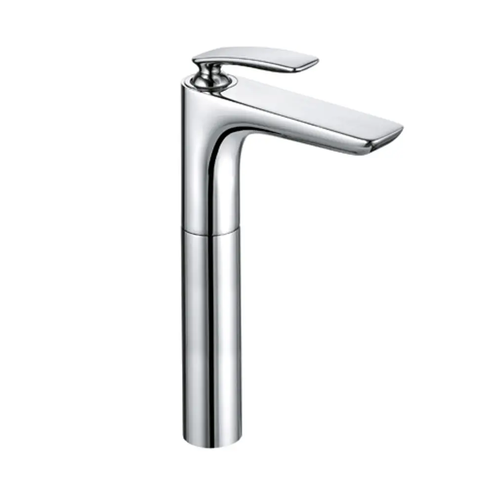 Ein moderner Wasserhahn von Kludi mit einem hohen, schmalen Auslauf und einem flachen Hebel, in glänzendem Chrom-Finish.